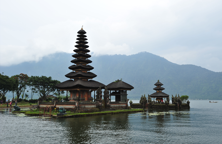 Ulun Danu Bratan Bali